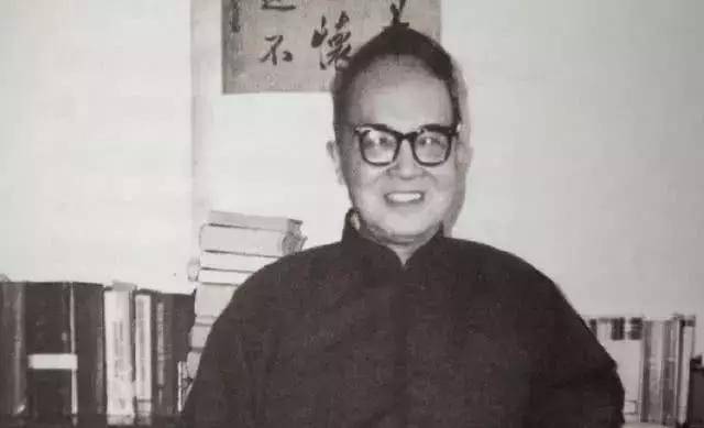 微博故事怎么玩？新手必看攻略，让你的社交生活更精彩！